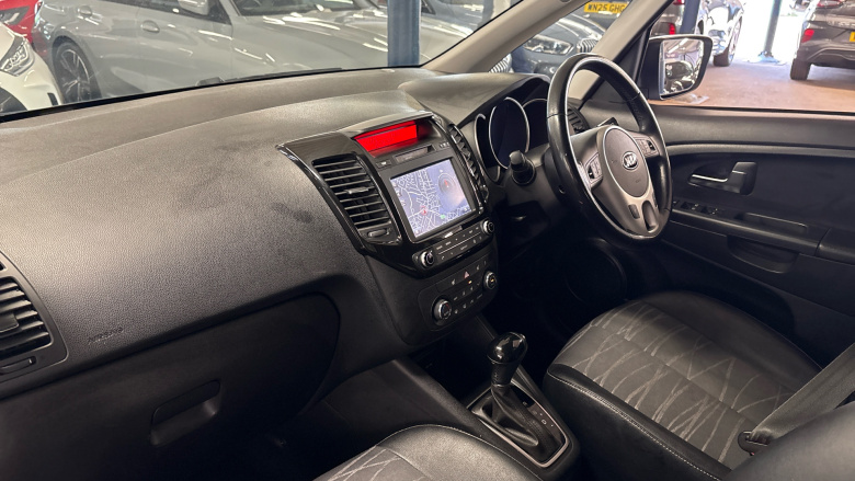 Kia Venga 1.6 4 5dr Auto [6] Petrol Hatchback